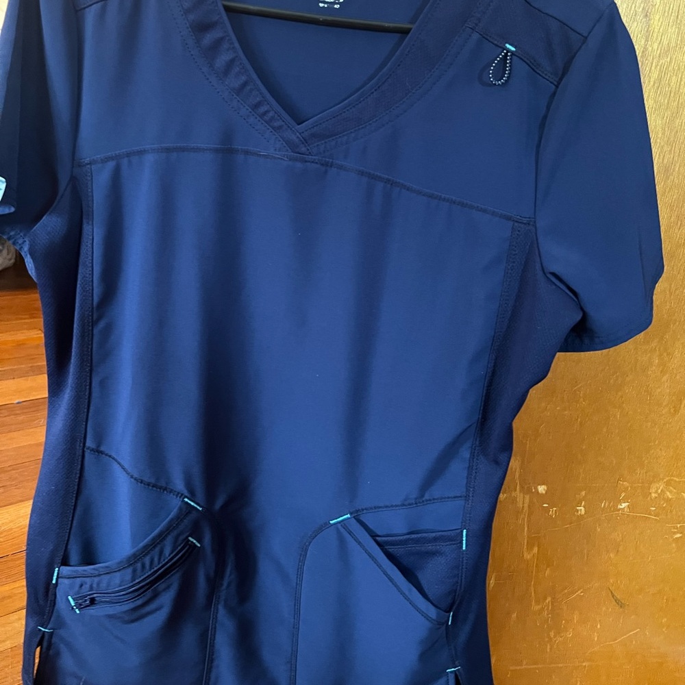 Medium navy blue scrub star top